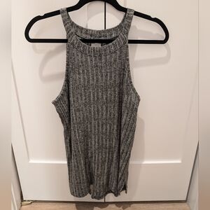 ✨4 for 12 Kaileigh Gradie Split Back Knit Top Size Small